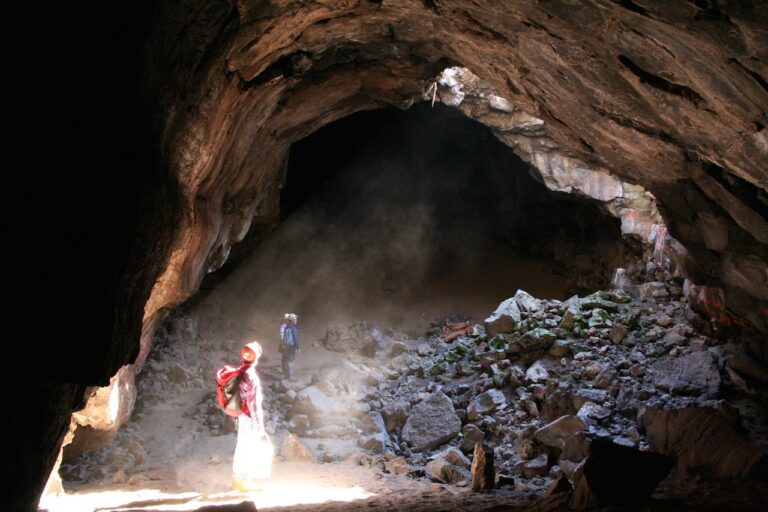 2007021713-06-51-cave