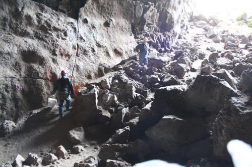 2007021713-40-40-cave