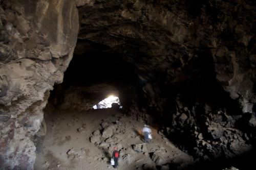 2008021610-22-09-cave